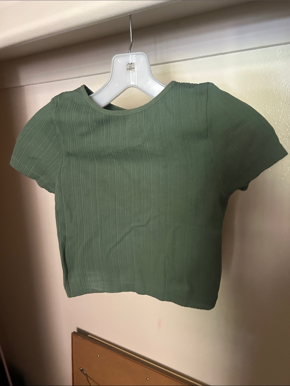 Green Ribbed Short-Sleeve Women's Top